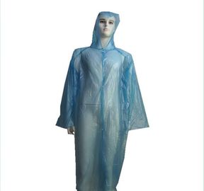 Lembut PE Bahan Disposable Plastic Gowns Untuk Pencegahan Air / Minyak / Darah
